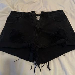 Black jean shorts 27